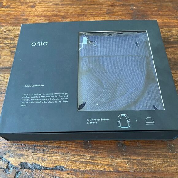 Onia Waffle Navy Cashmere Boxset Long Sleeve Sweater & Beanie XL New in Box NWT - Picture 3 of 13